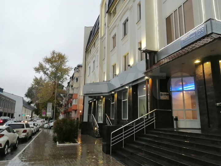 Офис, 33 м² в центре с парковкой