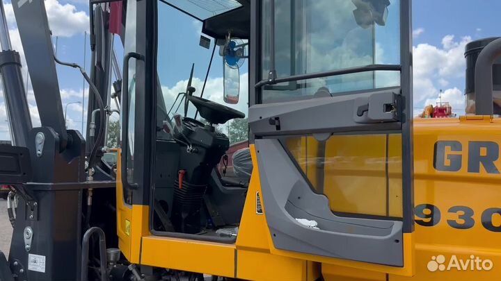 Фронтальный погрузчик Granit 930, 2023