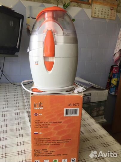Соковыжималка электрическая