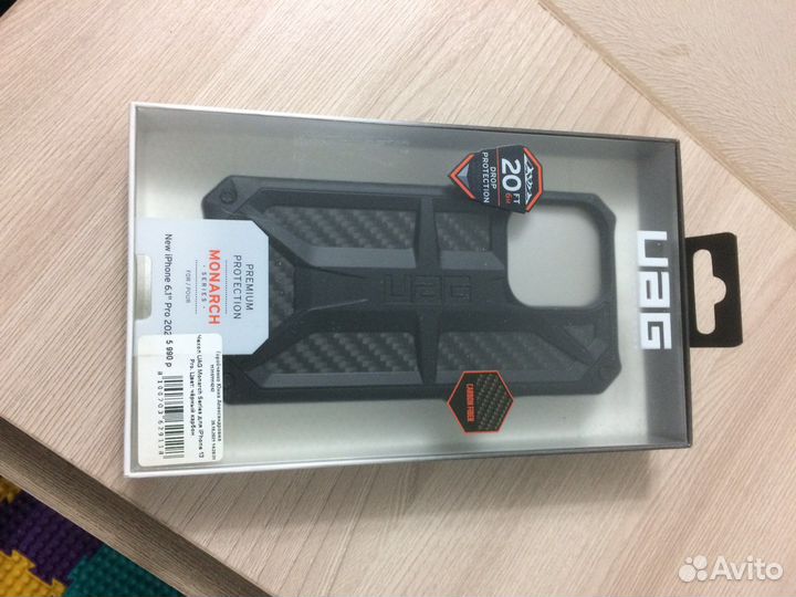 Чехол для iPhone 13 pro UAG carbon