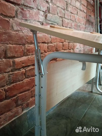 Детский стол парта