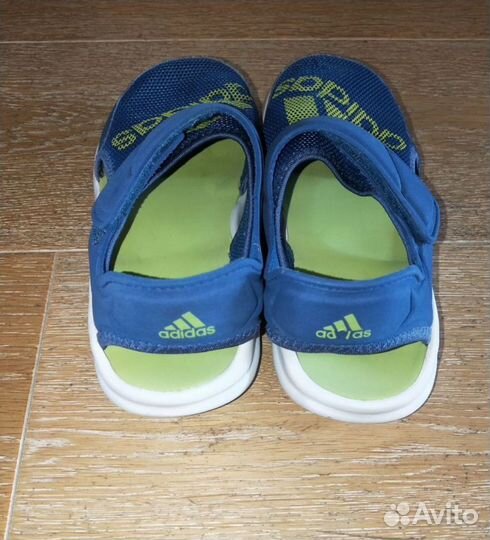 Сандали adidas 32