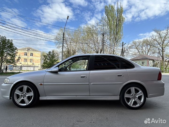 Opel Vectra 2.2 МТ, 2001, 309 435 км