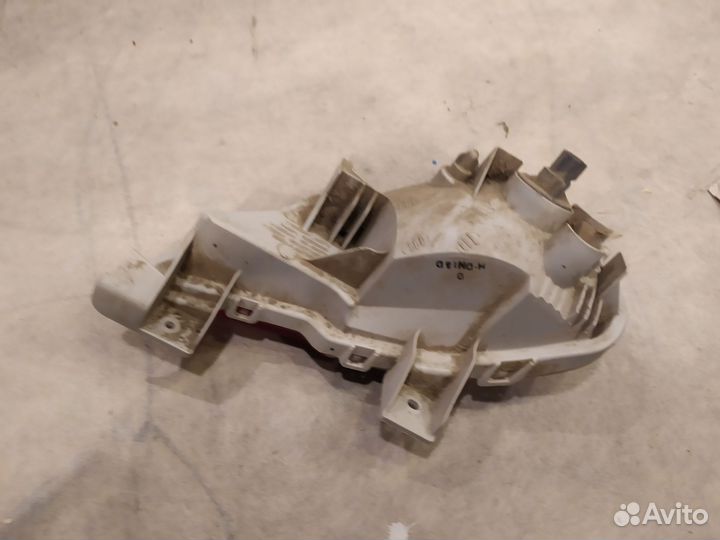 Фонарь задний правый паджеро P7865R