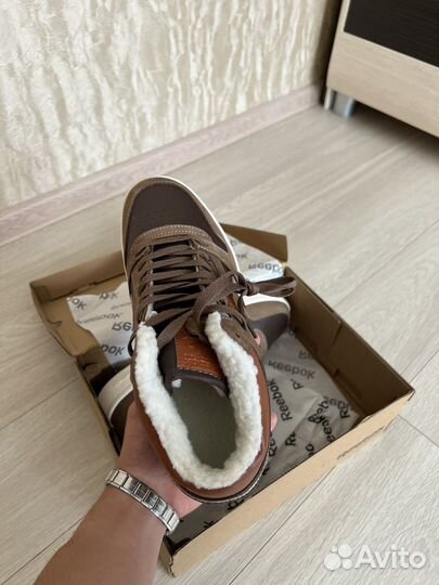 Кроссовки зимние reebok