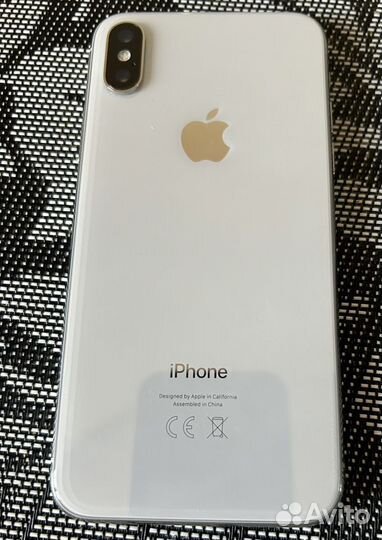 iPhone X, 64 ГБ