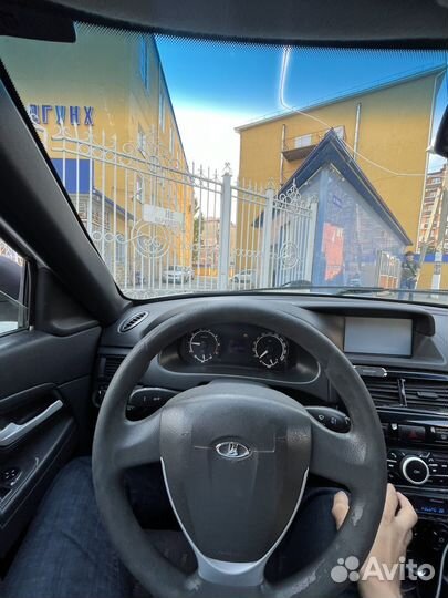 Сиденья на priora 2