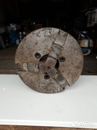 Патрон и резцы