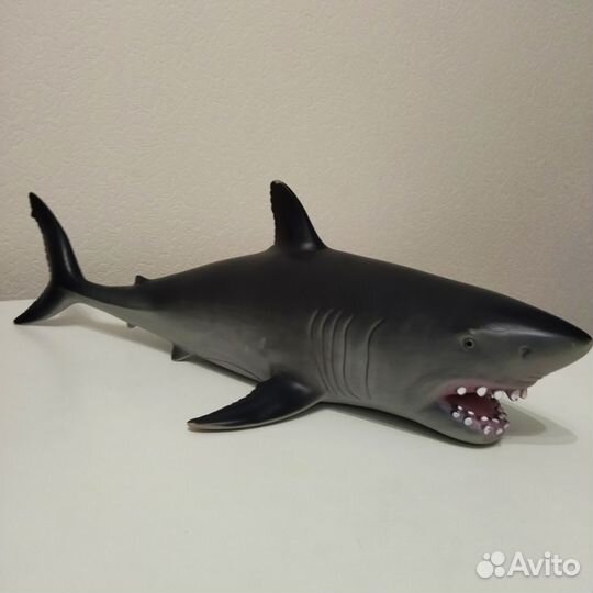 Детская игрушка Акула