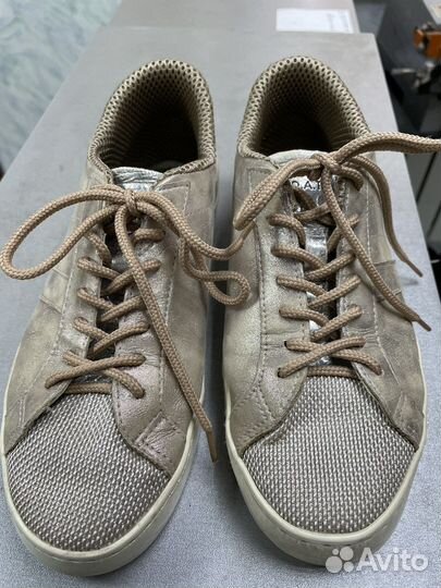 Мастер по ремонту обуви и изготовлению ключей