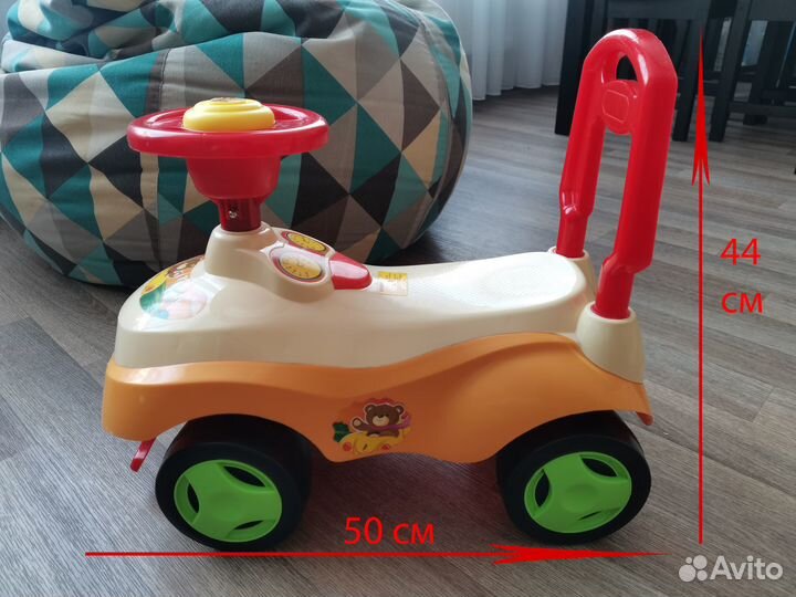Машинка-каталка для самых маленьких