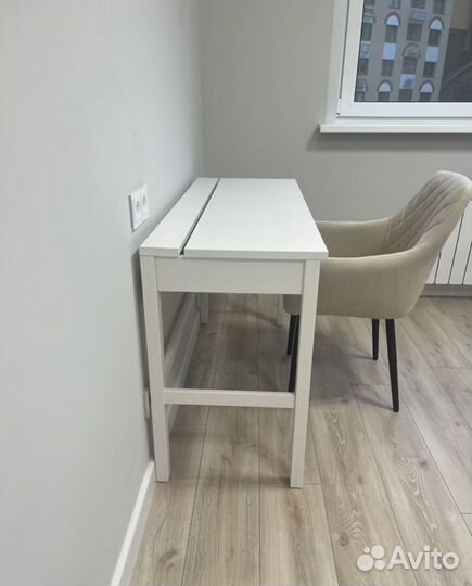 Письменный стол IKEA