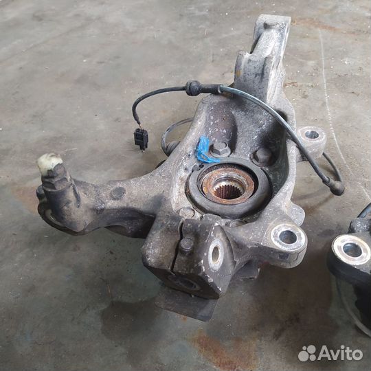 Кулак передний Nissan Murano Z51