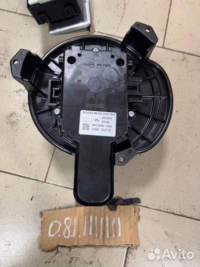 Моторчик печки I-pace RHD