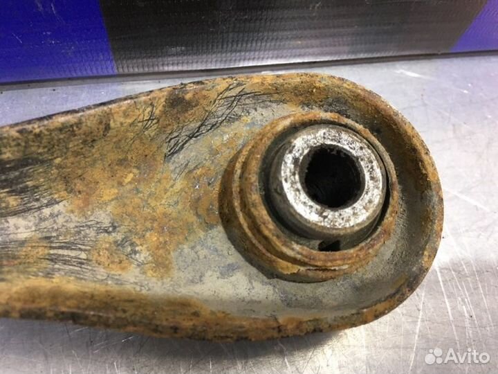 Рычаг поперечный задний левый Ford Focus 2 седан