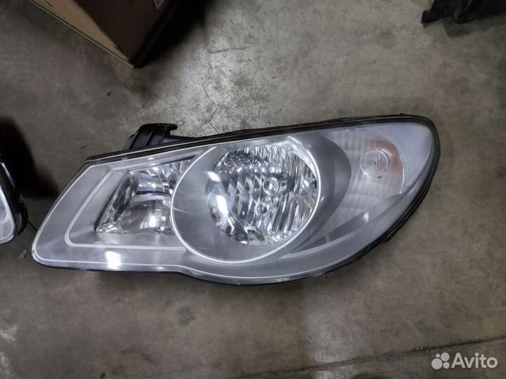 Фара Elantra HD новая с дефектом