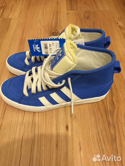 Спортивная обувь