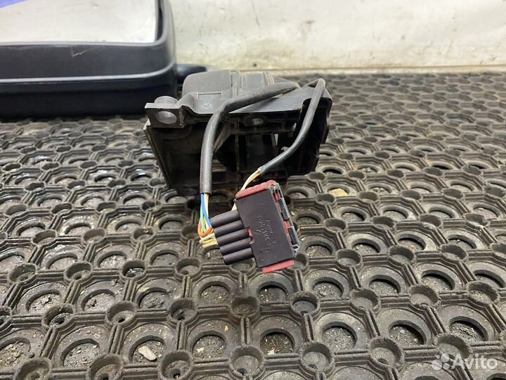 Зеркало заднего вида боковое Renault Premium