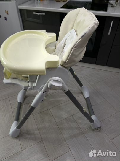 Детский стульчик для кормления