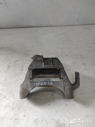 Подушка двигателя Chevrolet Cruze J300 F16D3 2010