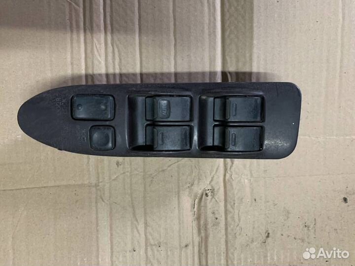 Блок управления стеклоподъемниками toyota corolla
