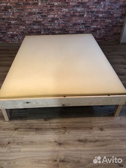 Кровать 2- х спальная с матрасом