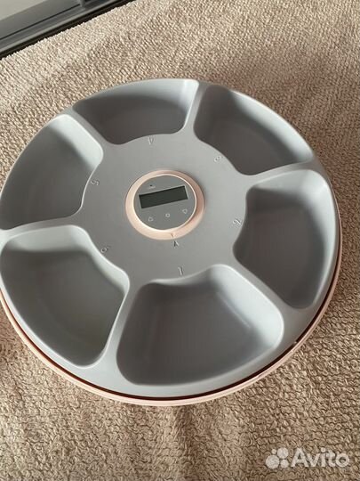 Автоматическая кормушка для животных