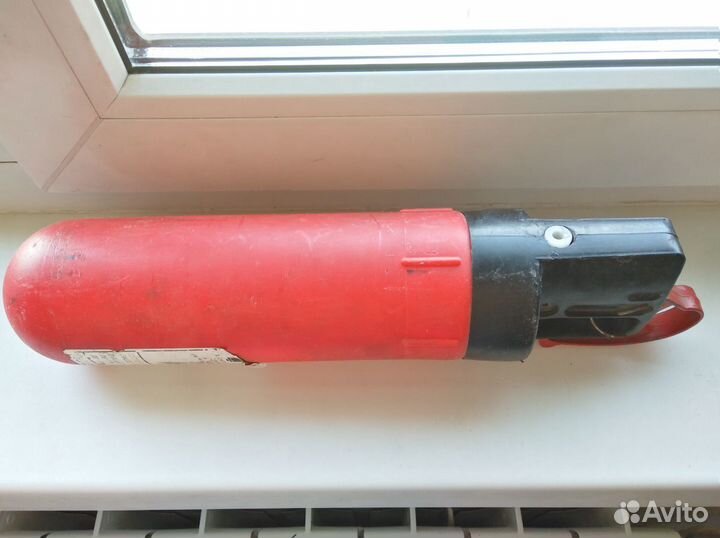 Огнетушитель старый