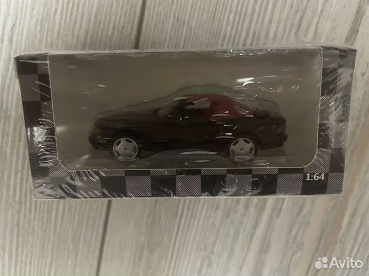 Mercedes Benz SL500 1:64 DCT коллекционная
