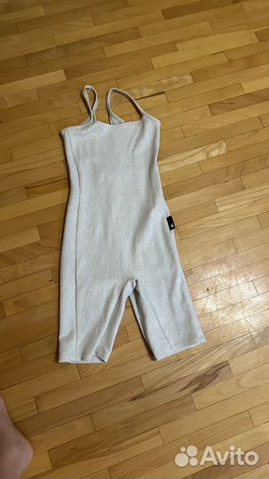 Комбинезоны спортивные