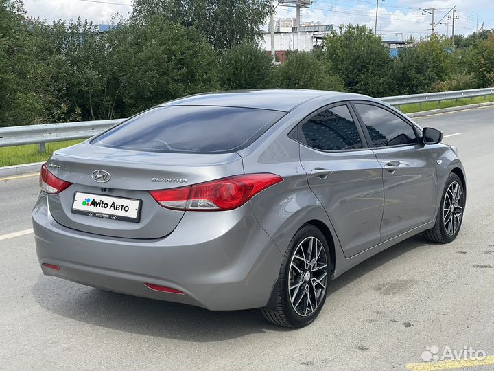 Hyundai Elantra 1.6 AT, 2011, 187 000 км