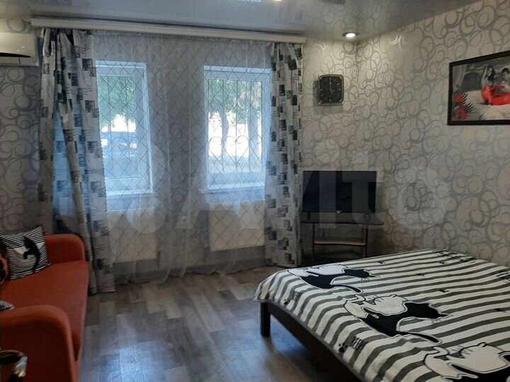 Дом 30 м² на участке 1 сот.