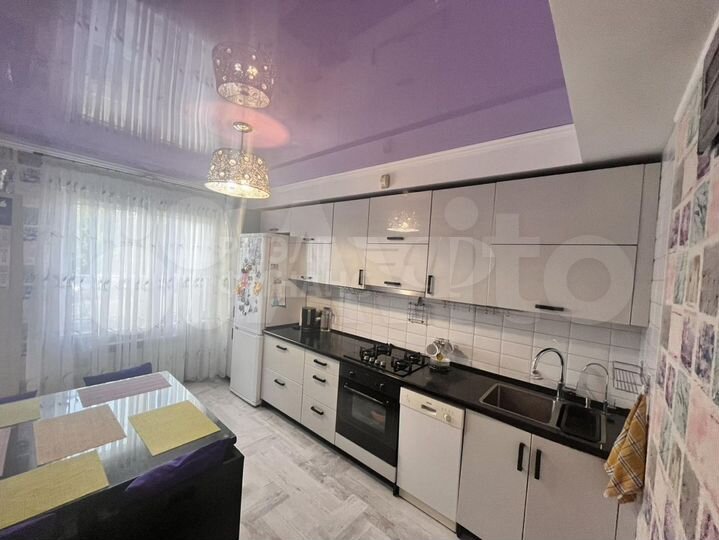 3-к. квартира, 75 м², 1/9 эт.