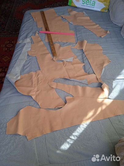 Натуральная цветная кожа пакетом вес 12,8 кг