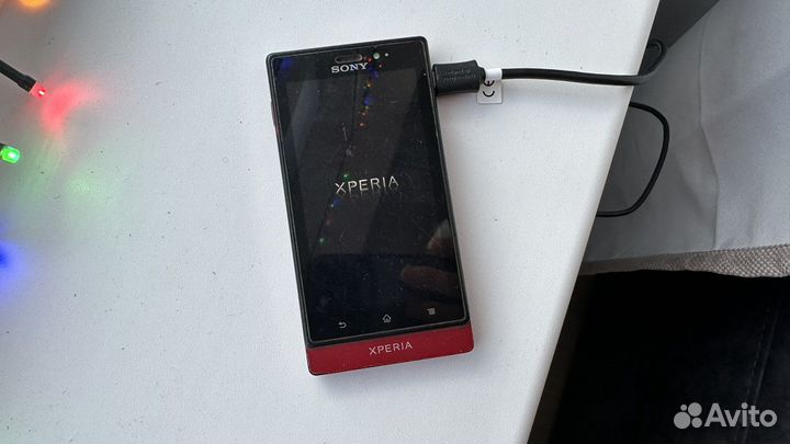 Телефон Sony Xperia Sola