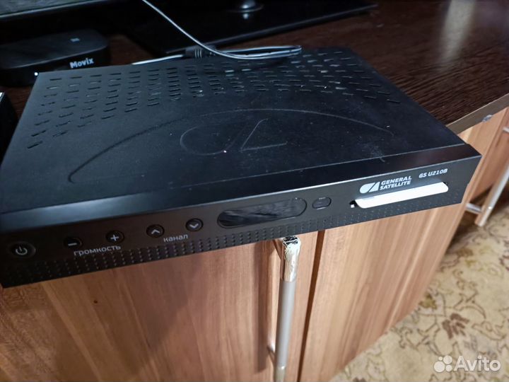 Ресивер триколор u210b