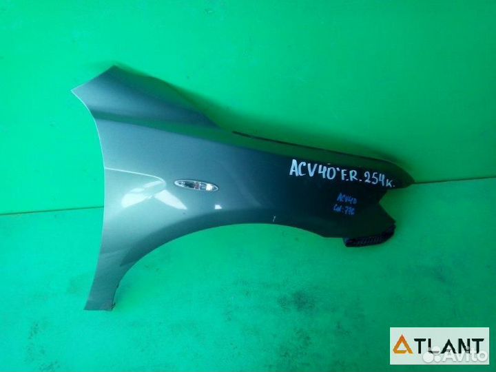 Крыло переднее правое toyota camry