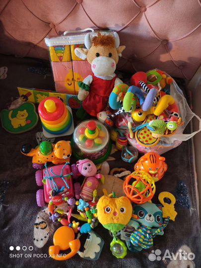 Детские игрушки для малышей