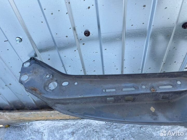 Верхняя планка телевизора Renault Symbol