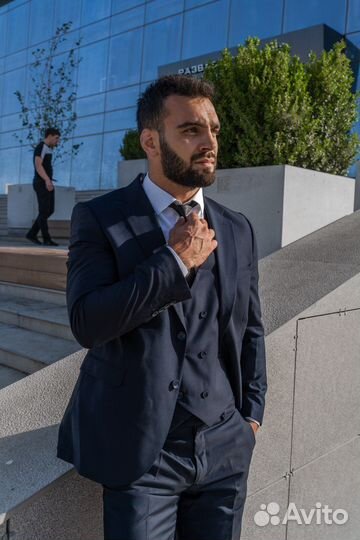 Мужской костюм на прокат