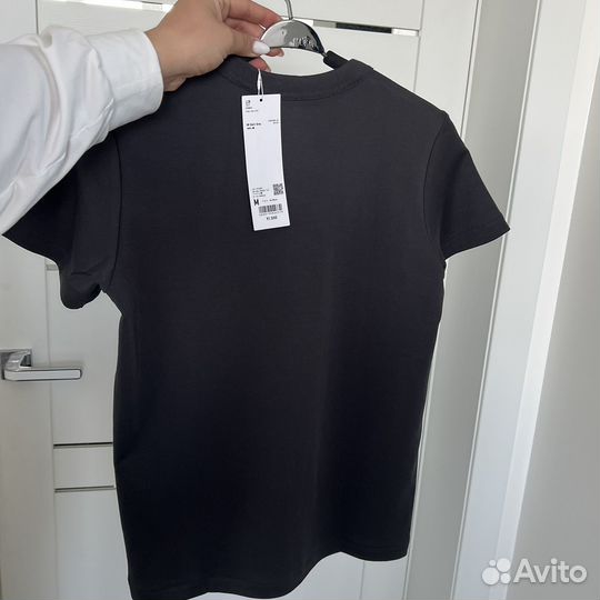 Футболка женская uniqlo U SPB