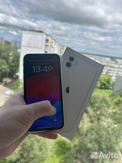 iPhone 11, 64 ГБ