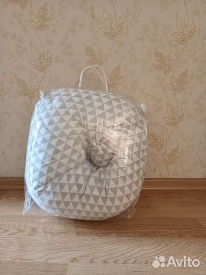 Подушка для кормления новая