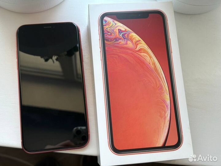 iPhone Xr, 64 ГБ