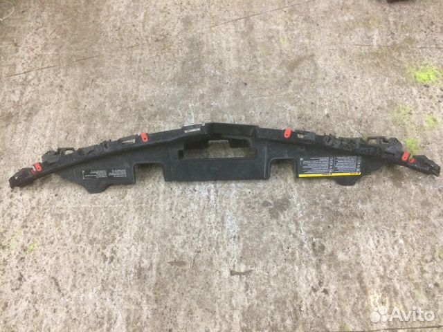 Верхняя накладка панели радиатора Опель Инсигния