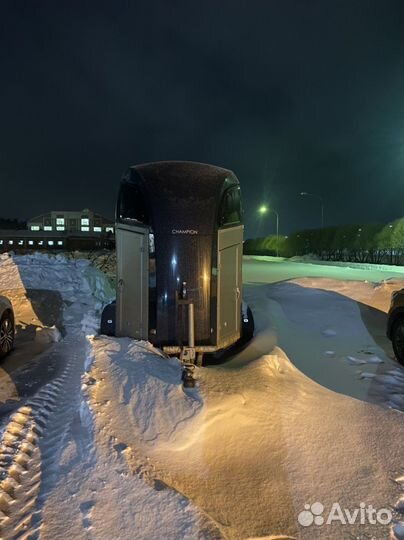 Прицеп коневозка