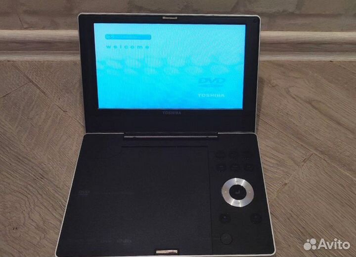 Портативный DVD-плеер Toshiba SD-P1900SR