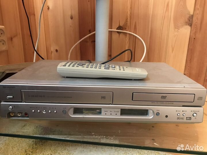 Видеомагнитофон DVD Sharp