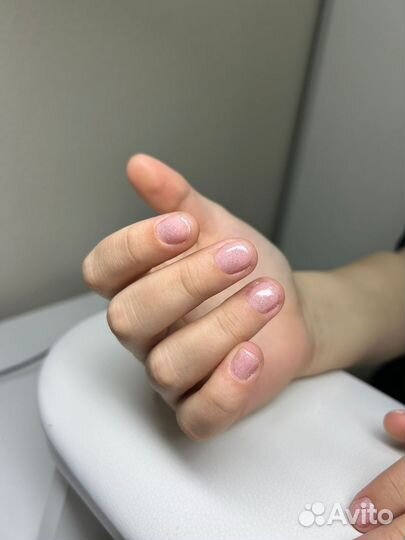 Модель на маникюр