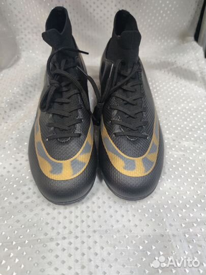 Новые футбольные бутсы 38 р